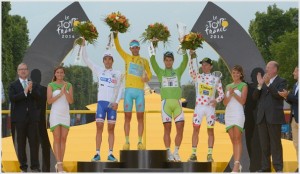 Tutte le maglie del Tour2014: Pinot (bianca), Nibali (gialla), Sagan (verde), Majka (a pois)