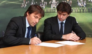 Conte e Andrea Agnelli alla firma del contratto