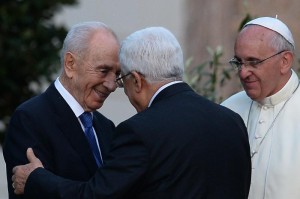 Shimon Peres e Abu Mazen da Papa Francesco:  era l'8 giugno. Sembra trascorso un secolo