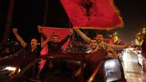 Caroselli albanesi lungo tutti i balcani