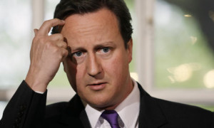 Un David Cameron in forte difficoltà