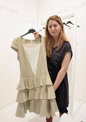 Presentato a “Milano Pret a porter” l’eco-vestito realizzato con la fibra del latte