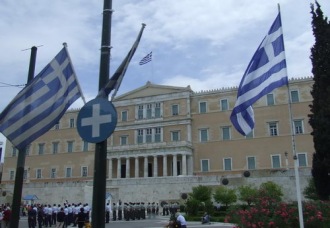 Grecia, secondo sì a piano. Ora spetta all'Europa