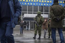 Crimea, militari filo-russi occupano Parlamento e aereoporto