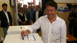 Matteo Renzi al suo seggio
