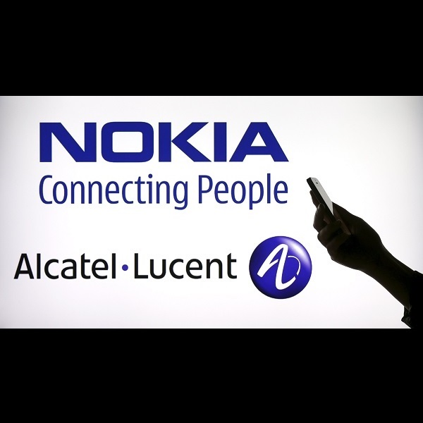 Nokia con 15 miliardi di euro prende Alcatel Lucent