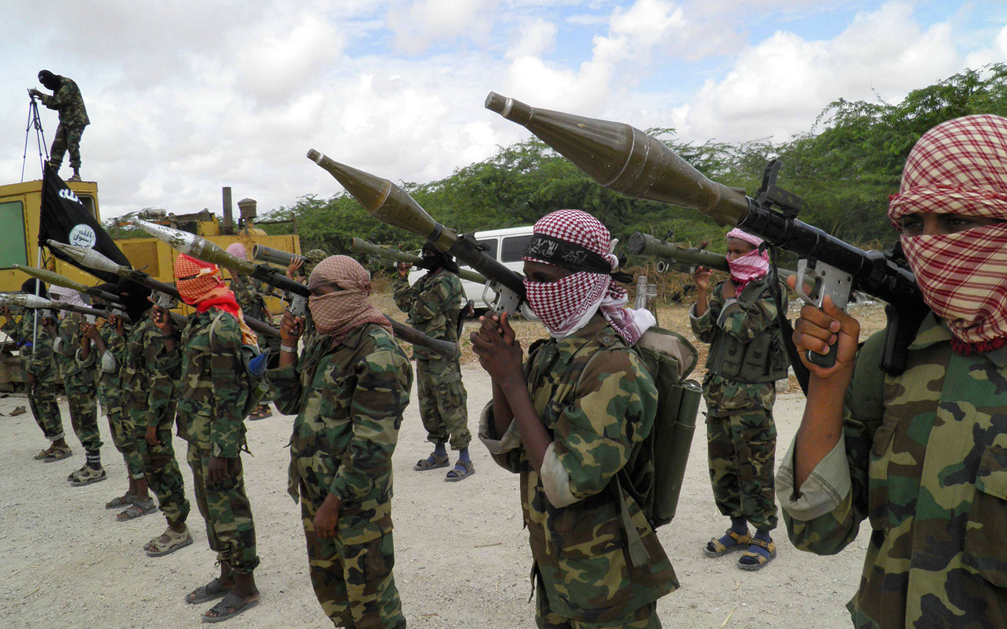 Somalia, al-Shabaab occupa base militare