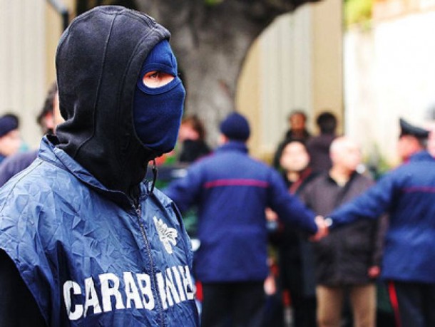 Droga, maxi blitz: 86 arresti a Napoli
