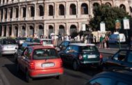 Roma, Raggi: dal 2024 Capitale off limits ai diesel