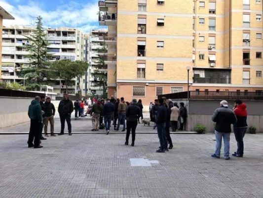 casal bruciato anziana italiana sfrattata