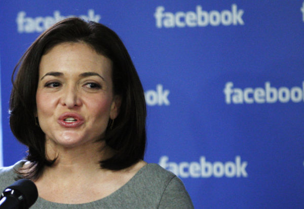 Sheryl Sandberg in Italia per presentare l'investimento di Facebook nel progetto binario F