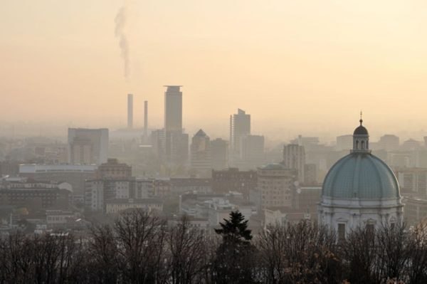 Brescia sotto lo smog